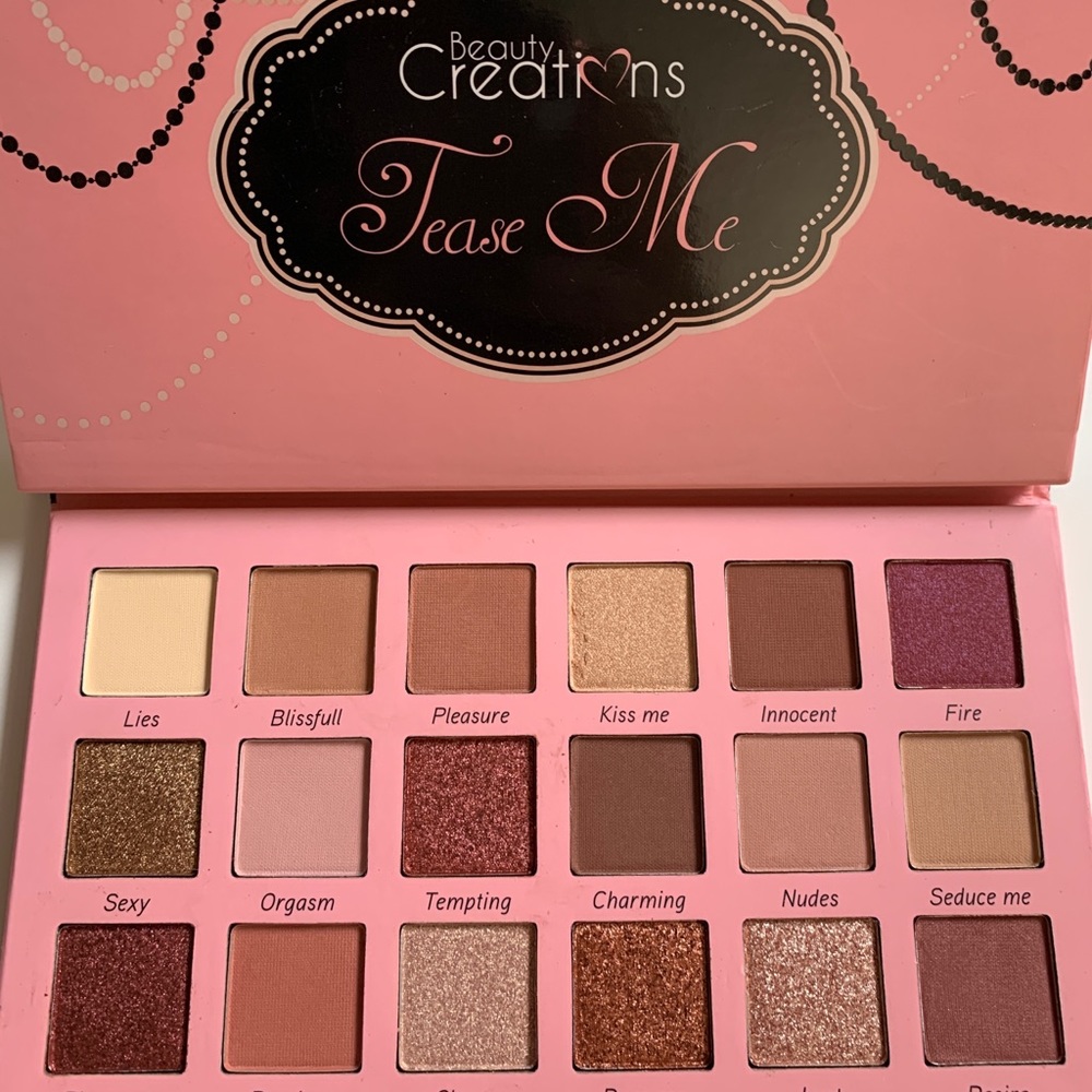 Tease Me Eyeshadow Palette Beauty Creations
